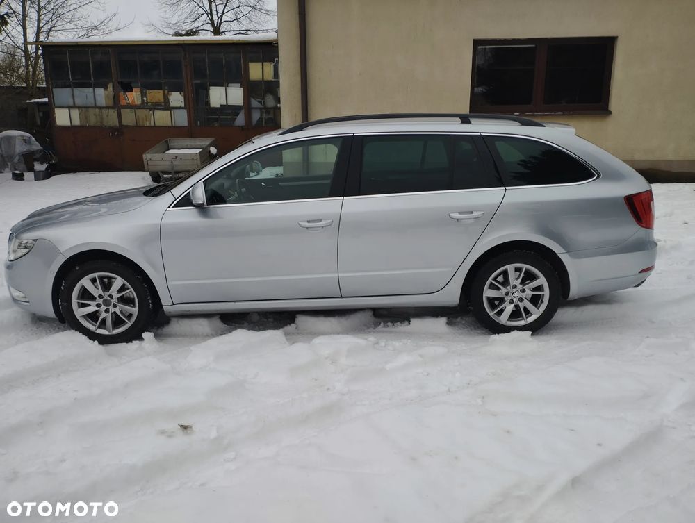 Skoda Superb 2.0 TDI Exclusive - 7