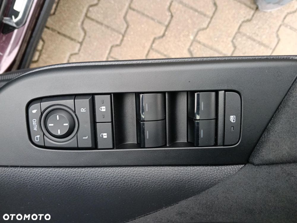 Toyota C-HR 1.8 Hybrid Executive - 17