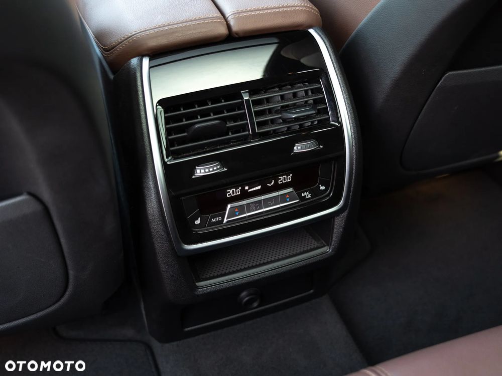 BMW X5 xDrive45e - 18