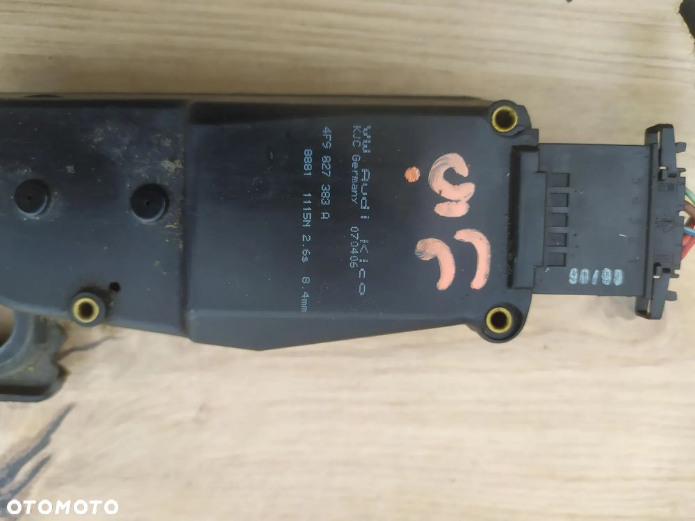 AUDI A6 C6 KOMBI ZAMEK DOCIĄG KLAPY BAGAŻNIKA 4F9827383A - 2
