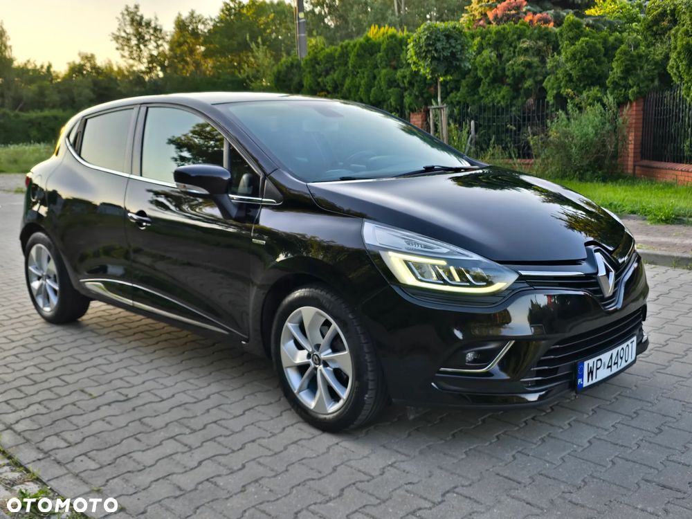 Renault Clio - 11