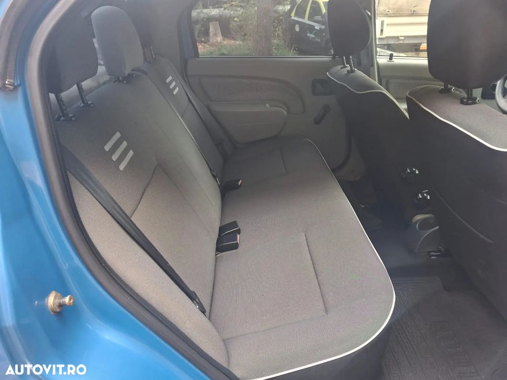 Dacia Logan 1.4 MPI Laureate - 4