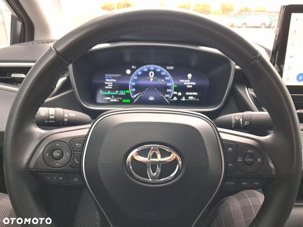 Toyota Corolla 1.8 Hybrid Comfort - 17