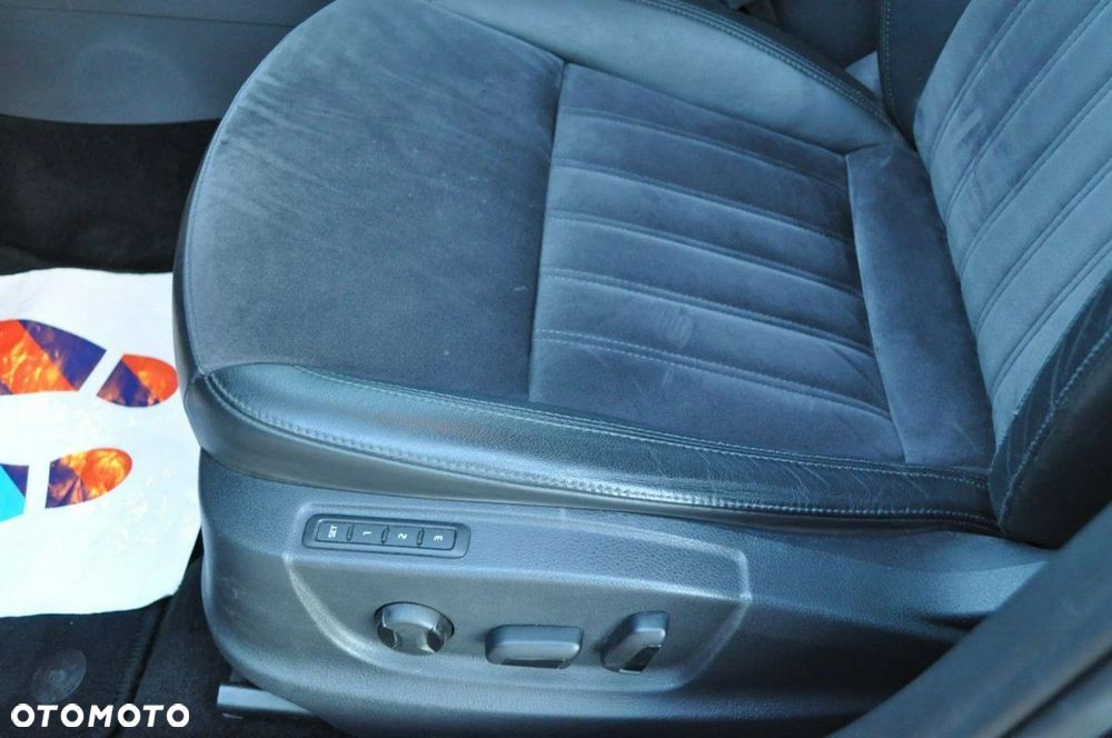 Skoda Octavia 2.0 TDI 4x4 DSG RS - 29