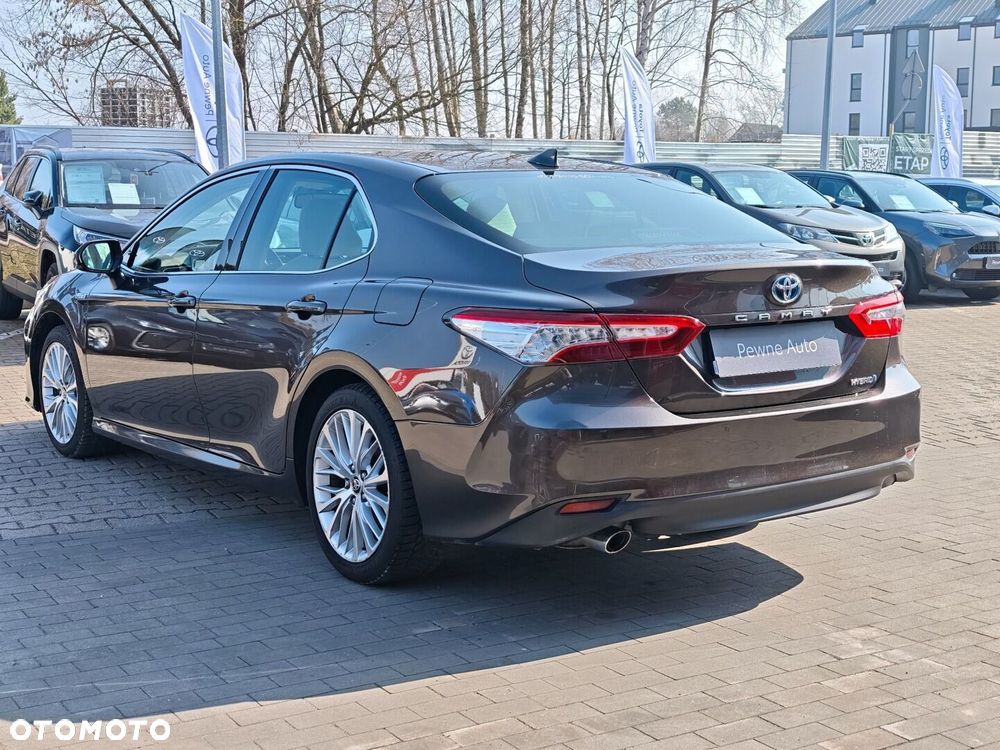 Toyota Camry 2.5 Hybrid Executive CVT - 4