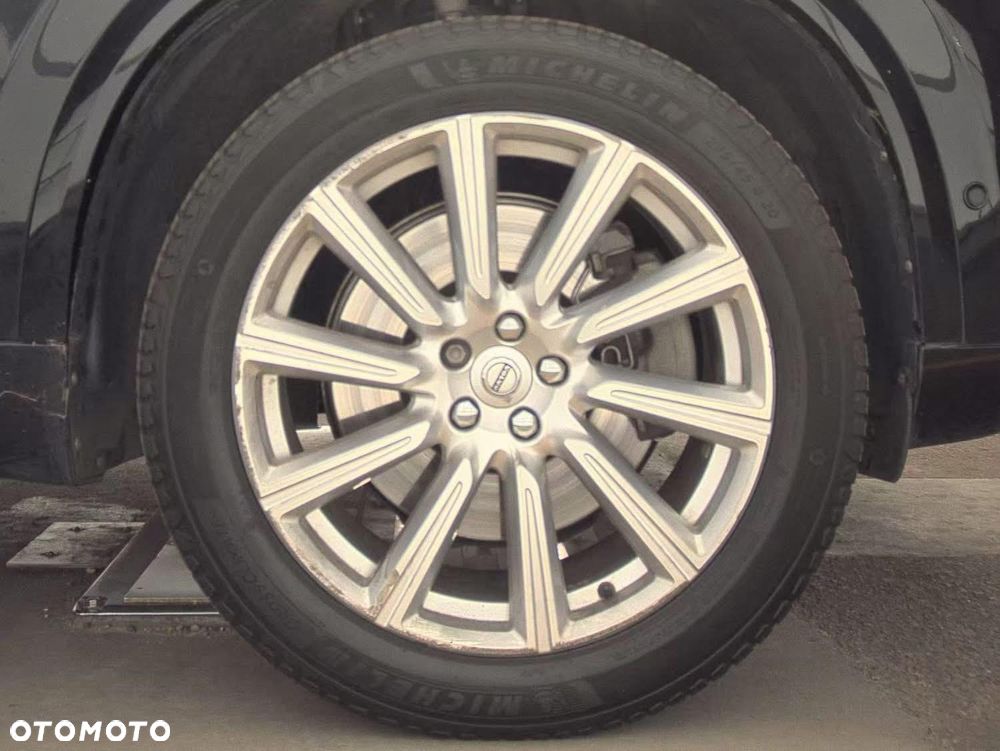 Volvo XC 90 T8 AWD Twin Engine Geartronic Momentum - 17