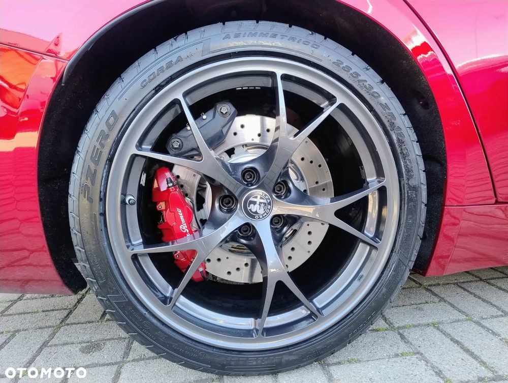 Alfa Romeo Giulia 2.9 Bi Turbo V6 Quadrifoglio - 10