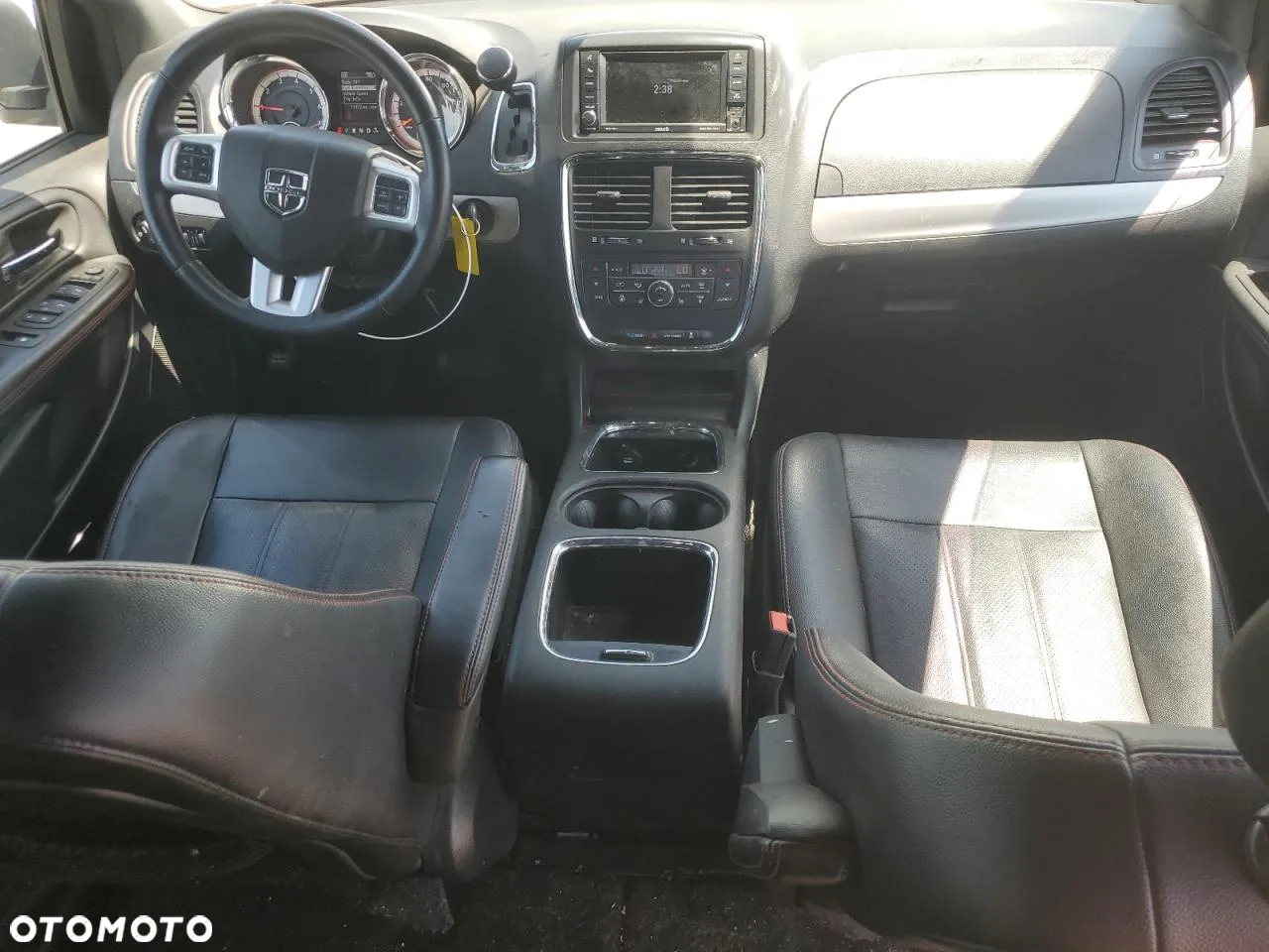 Dodge Grand Caravan - 7