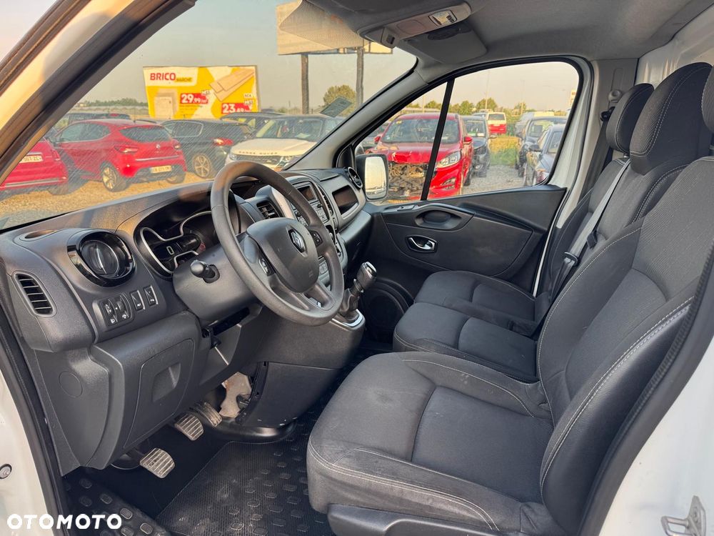 Renault Trafic - 15
