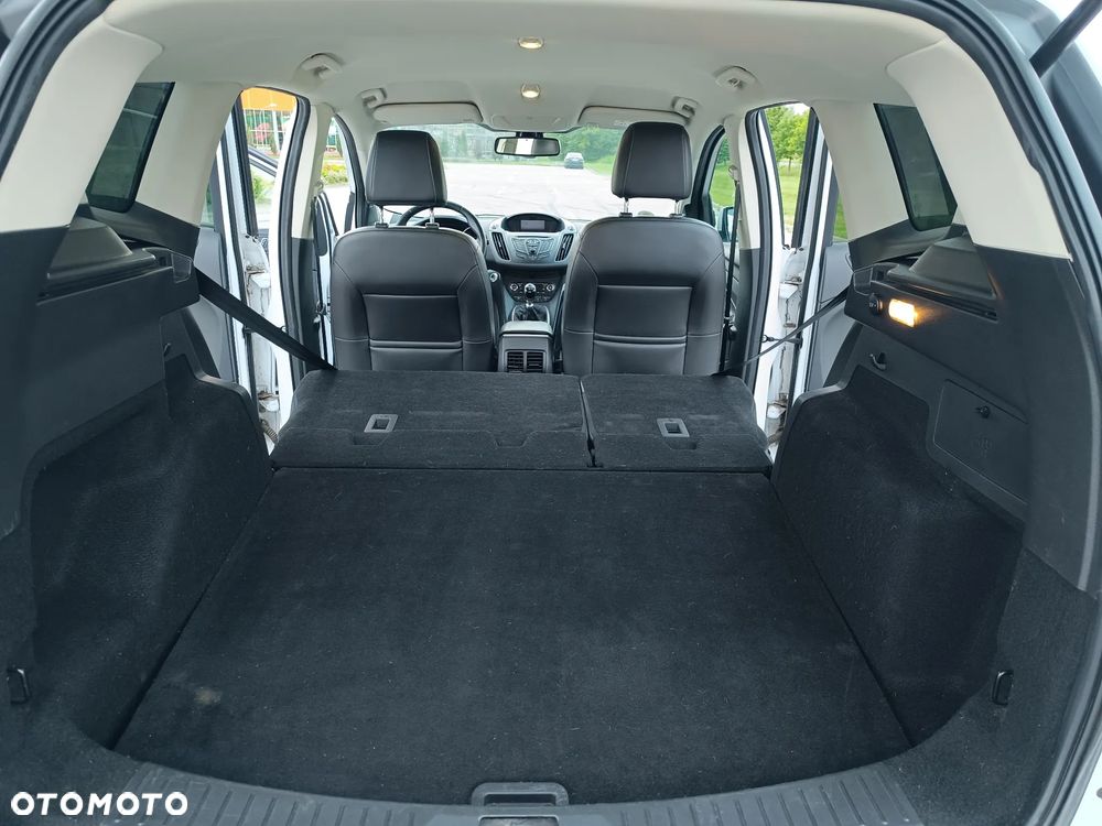 Ford Kuga 2.0 TDCi Titanium - 37