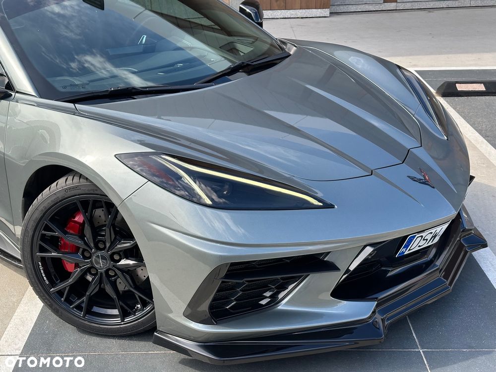 Chevrolet Corvette - 10