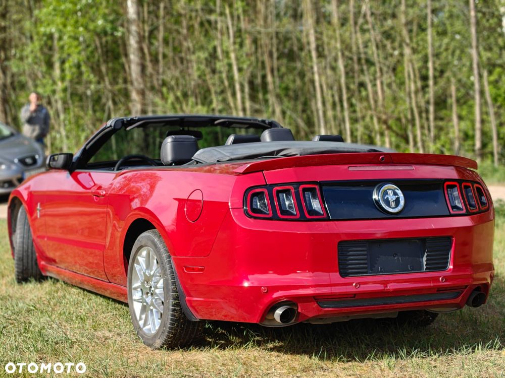 Ford Mustang 3.7 V6 Premium - 2