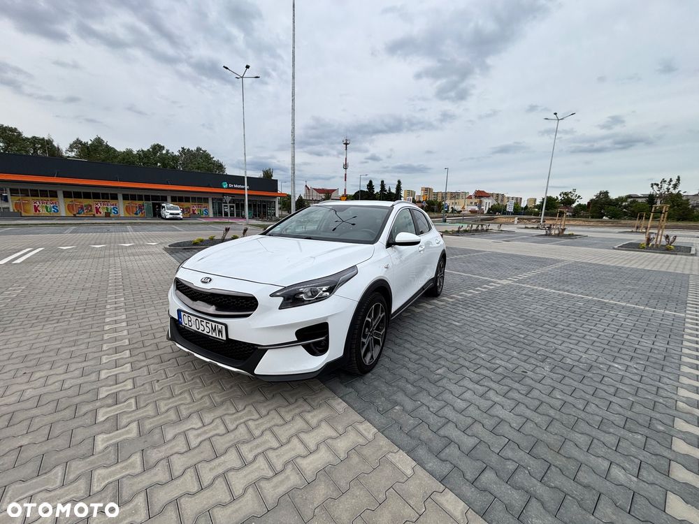 Kia XCeed 1.5 T-GDI M - 2