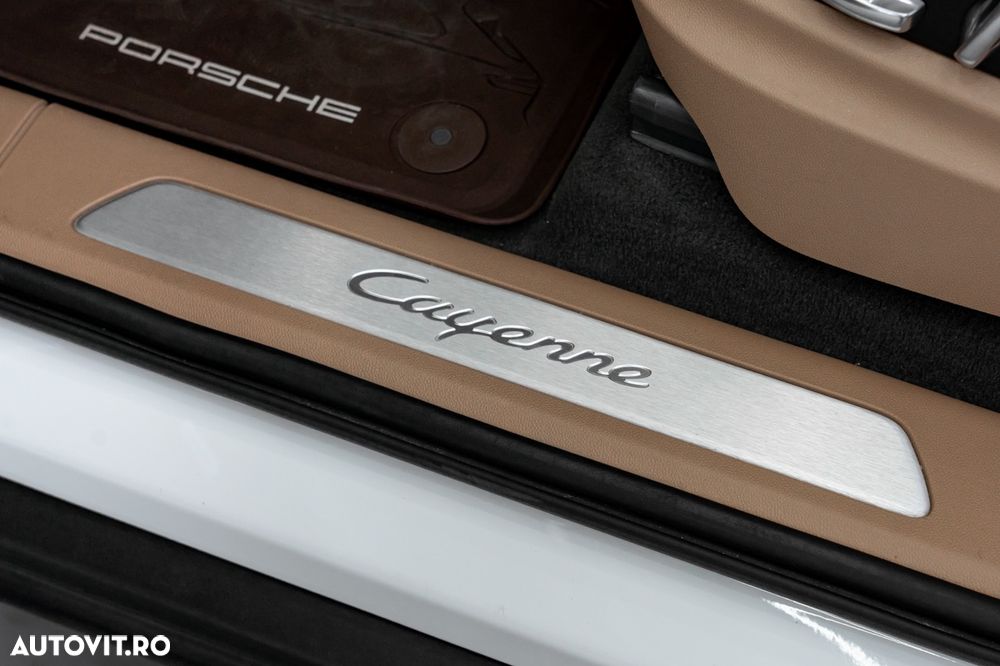 Porsche Cayenne E-Hybrid Tiptronic S - 28