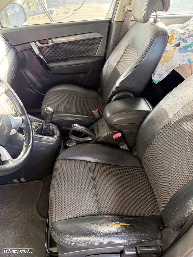 Chevrolet Captiva 2.0 VCDi Seven 7L - 29