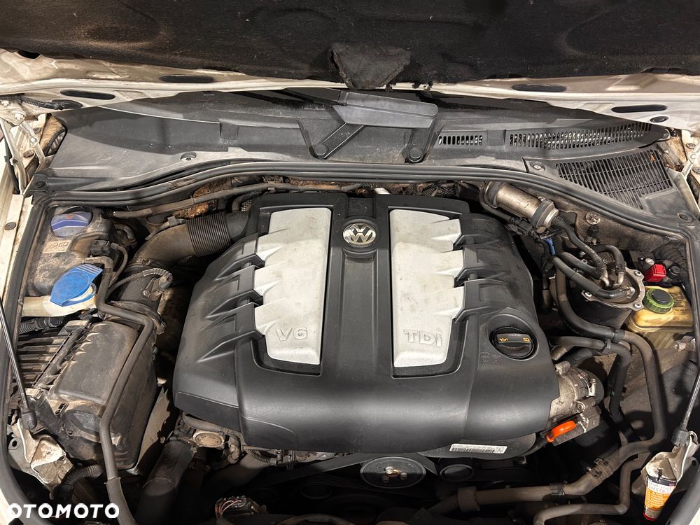 Volkswagen Touareg 3.0 V6 TDI DPF Automatik Individual - 3
