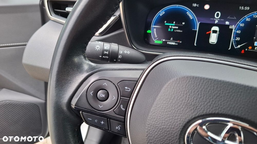 Toyota Corolla 1.8 Hybrid Comfort - 17