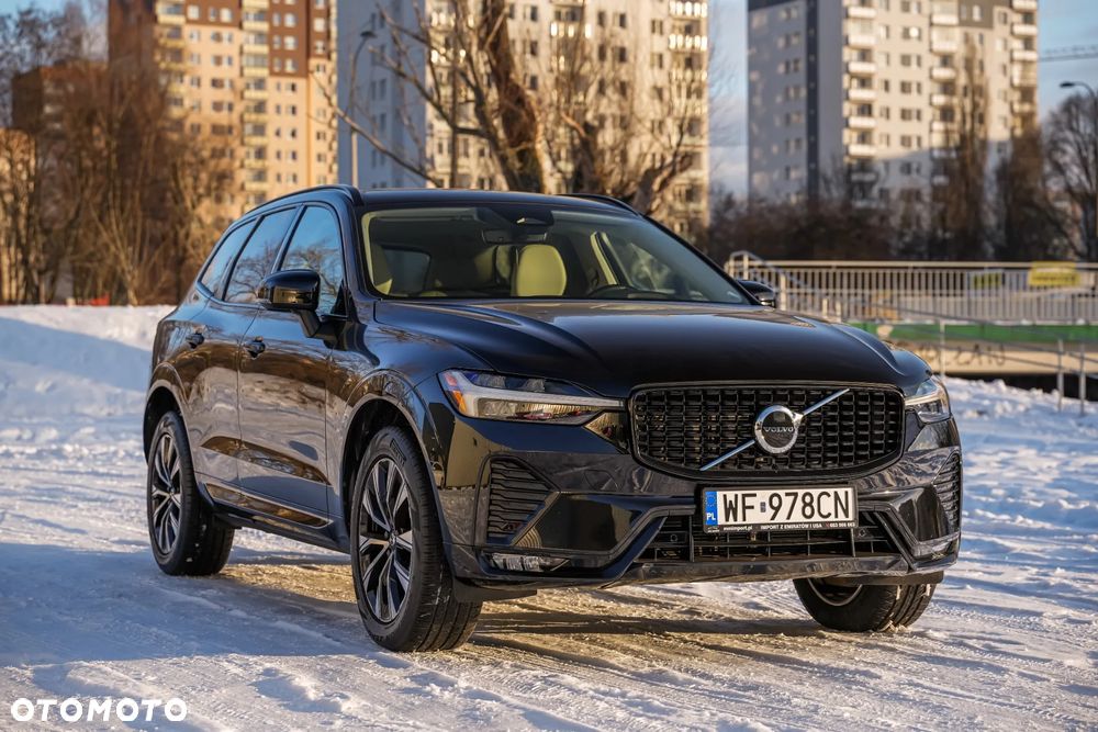 Volvo XC 60 B5 B AWD Ultimate Black Edition - 12