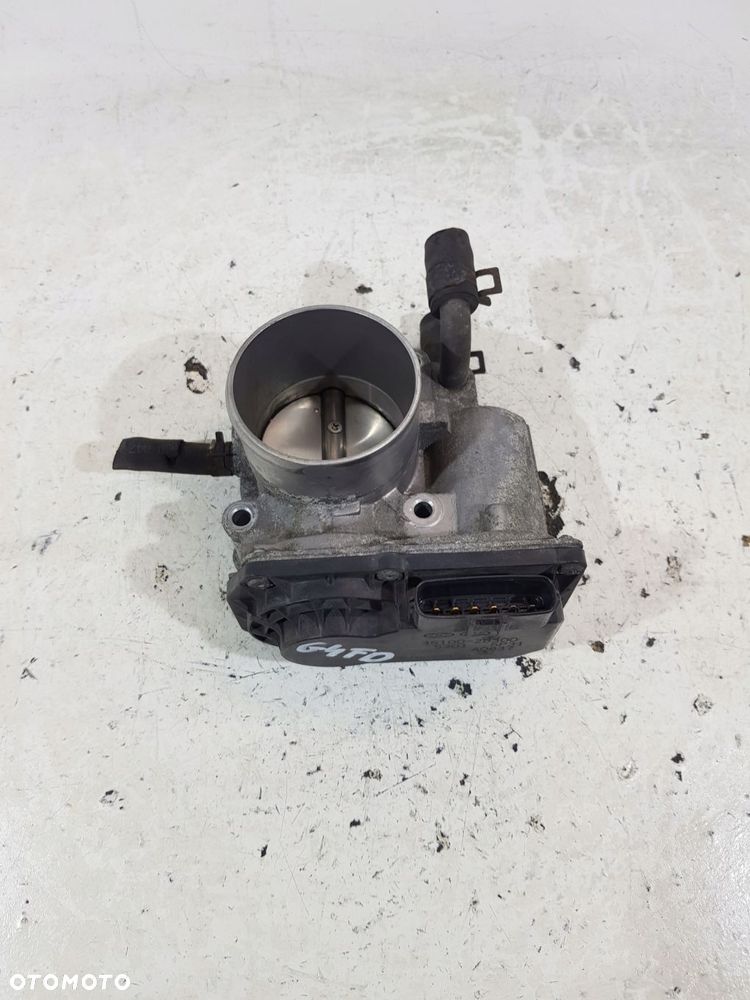 przepustnica 35100-2b300 kia ceed ii hyundai i30 1.6 gdi g4fd - 2