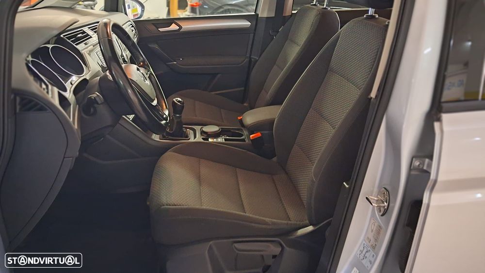 VW Touran 1.6 TDI Confortline - 5