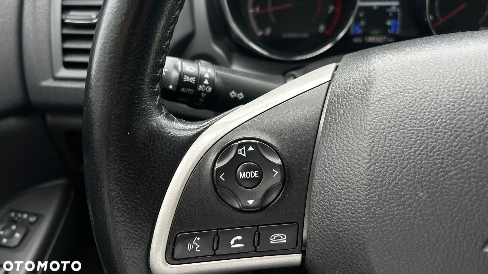 Mitsubishi ASX 1.6 Inform - 16