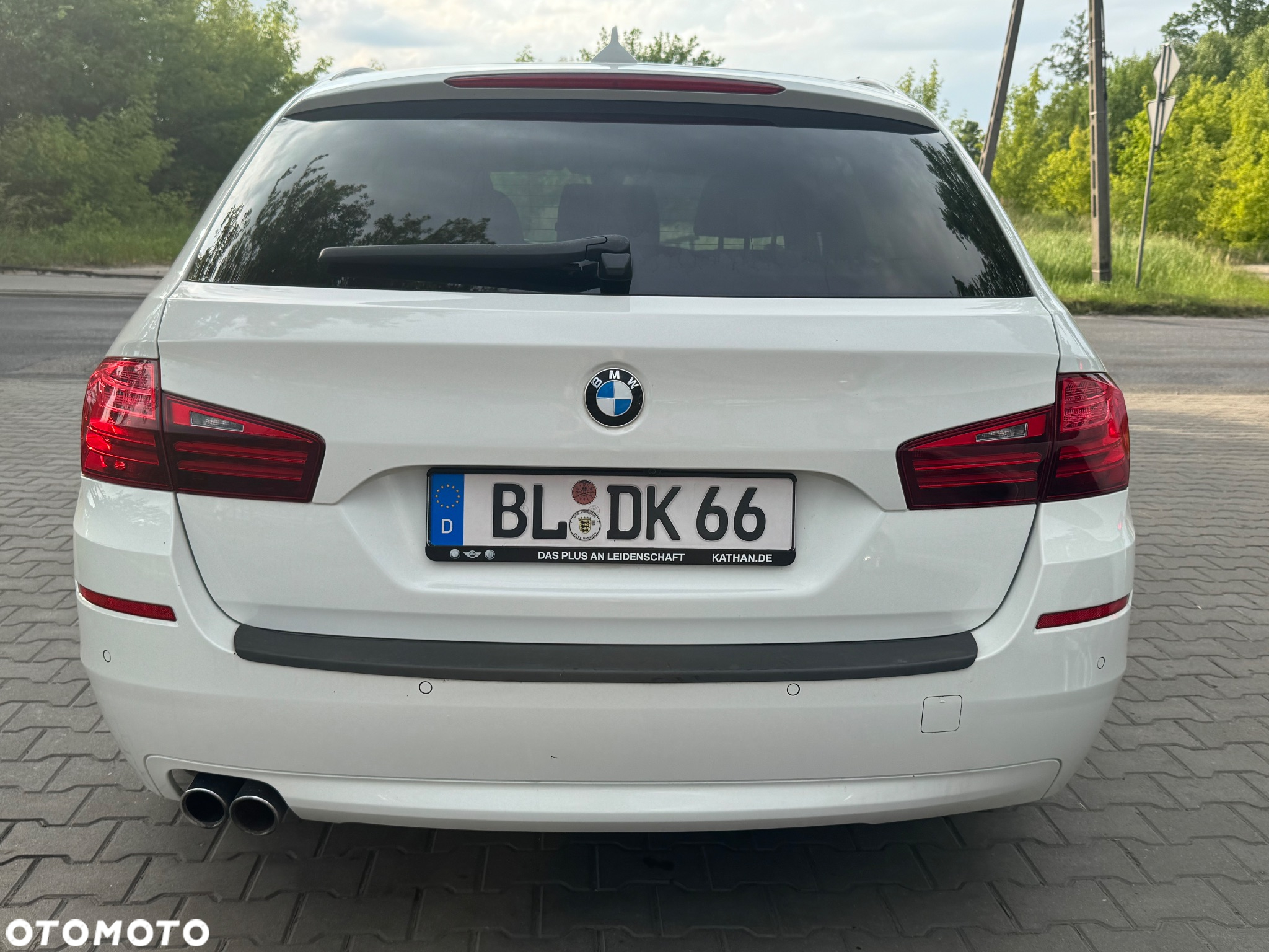 BMW Seria 5 525d xDrive Touring - 6