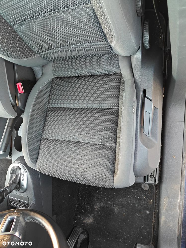 Volkswagen Touran - 19