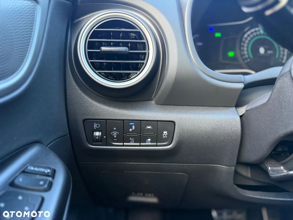 Hyundai Kona Electric 64kWh Premium - 2