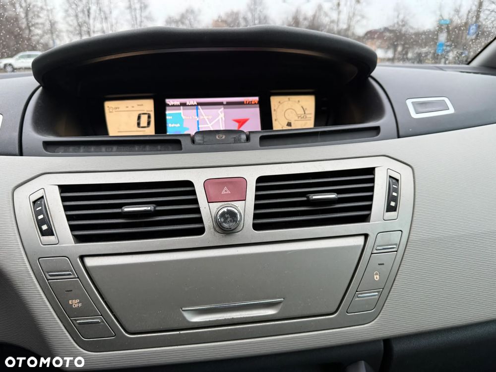 Citroën C4 Picasso - 23