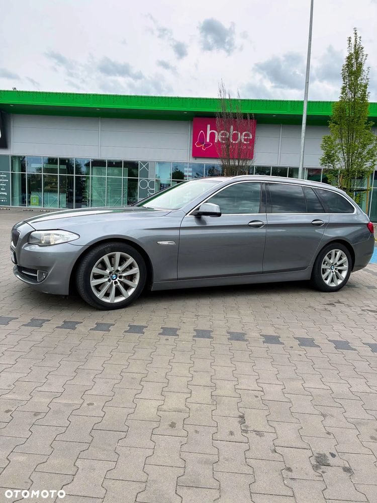 BMW Seria 5 525d - 1