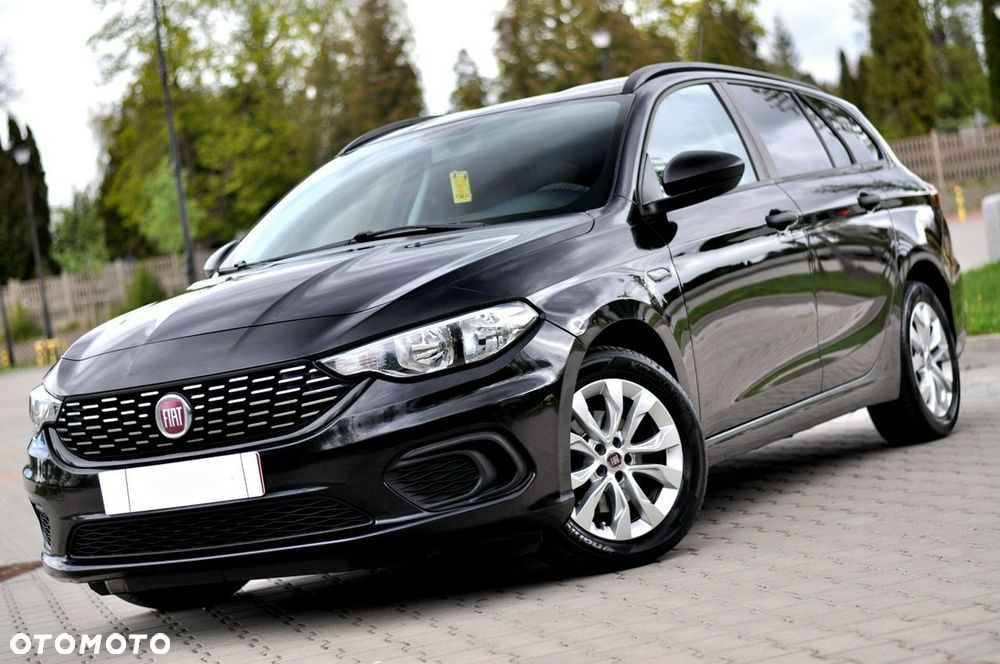 Fiat Tipo 1.4 16v Lounge EU6d - 2