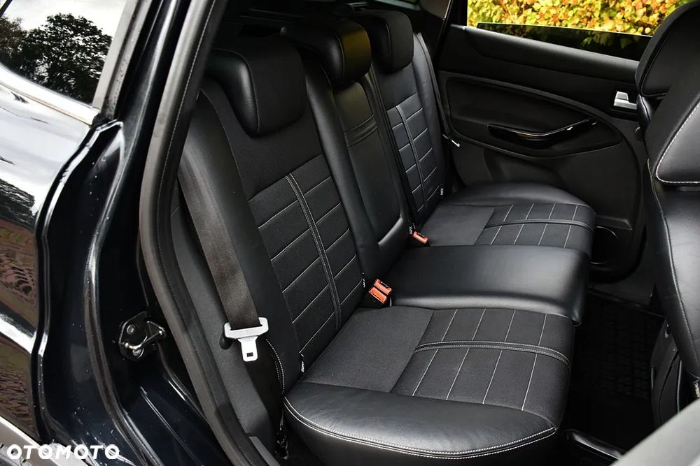 Ford Kuga 2.0 TDCi 4WD Titanium Plus - 37