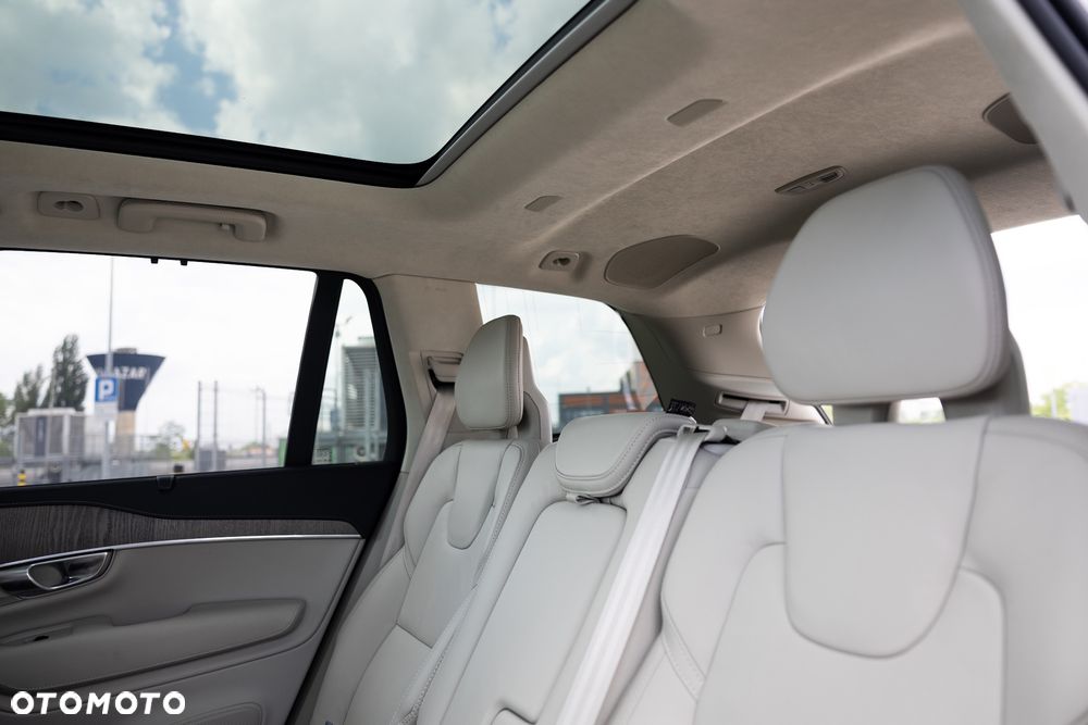 Volvo XC 90 T8 AWD Plug-In Hybrid Inscription 7os - 30