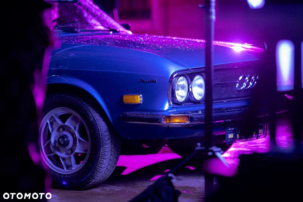 Audi 100 - 30
