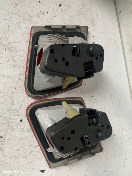 LAMPY TYLNE W KLAPĘ KOMPLET BMW E46 KOMBI - 4