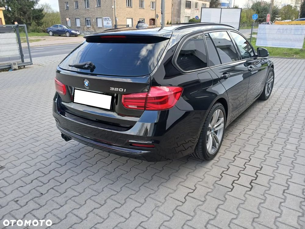 BMW Seria 3 320i GPF M Sport Shadow sport - 30