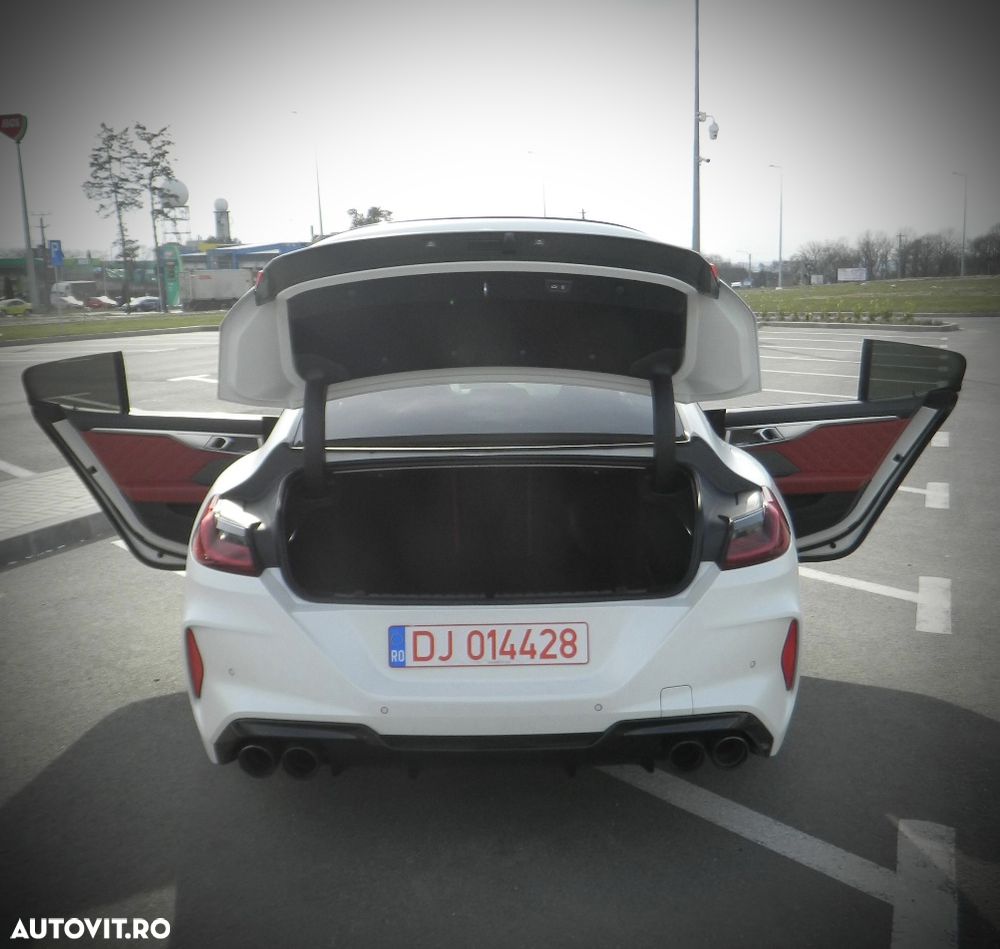 BMW M8 - 8