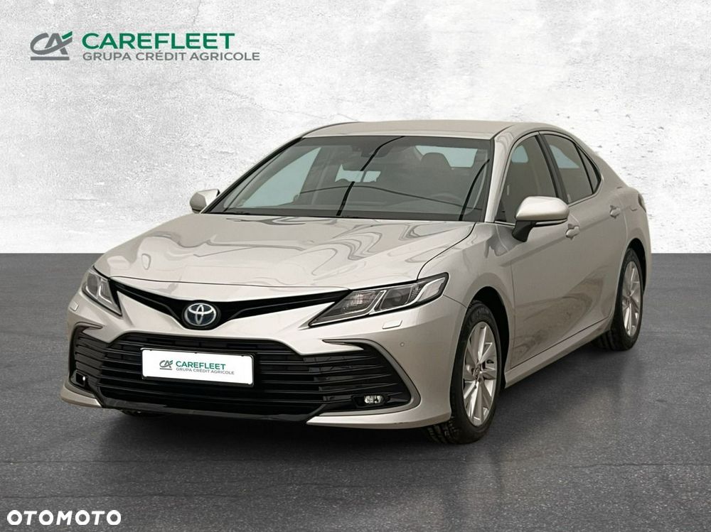 Toyota Camry - 1