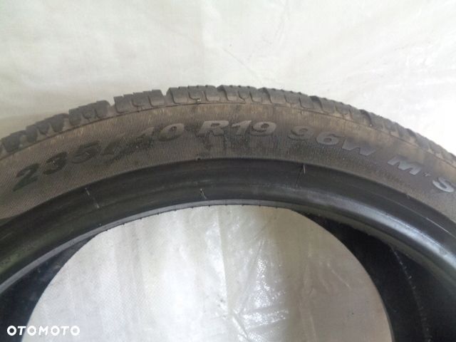 2X Pirelli Winter SottoZero 235/40R19 96W XL AM9 - 10