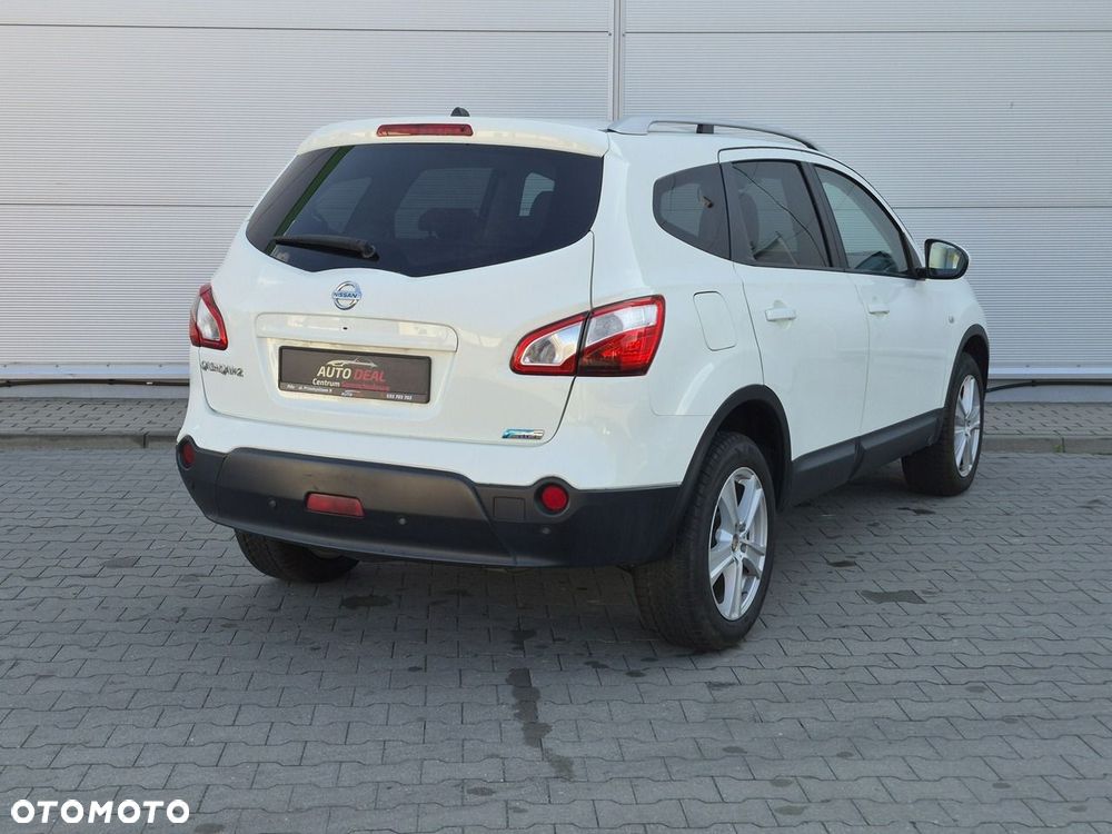 Nissan Qashqai+2 - 15