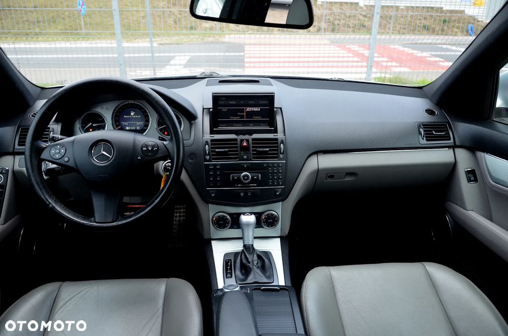 Mercedes-Benz Klasa C - 29