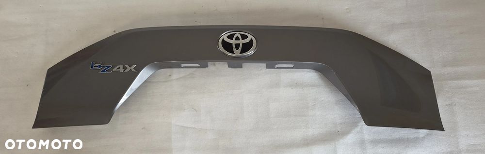 BLENDA TYLNA KLAPY BAGAŻNIKA TOYOTA BZ4X 2022- 76801-42300 - 1