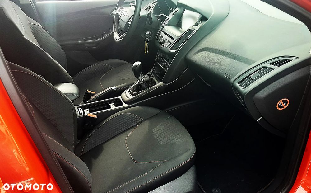 Ford Focus 1.5 EcoBoost STart-Stopp-System ST-LINE - 11