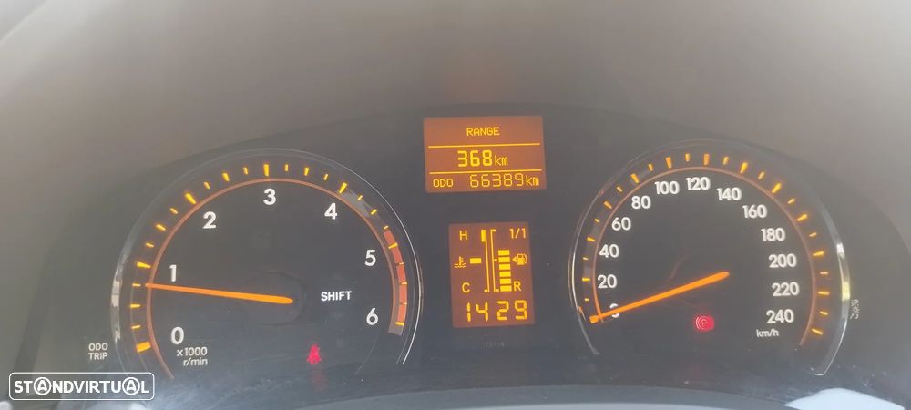 Toyota Avensis SD 2.0 D-4D Exclusive +Pele+GPS - 6