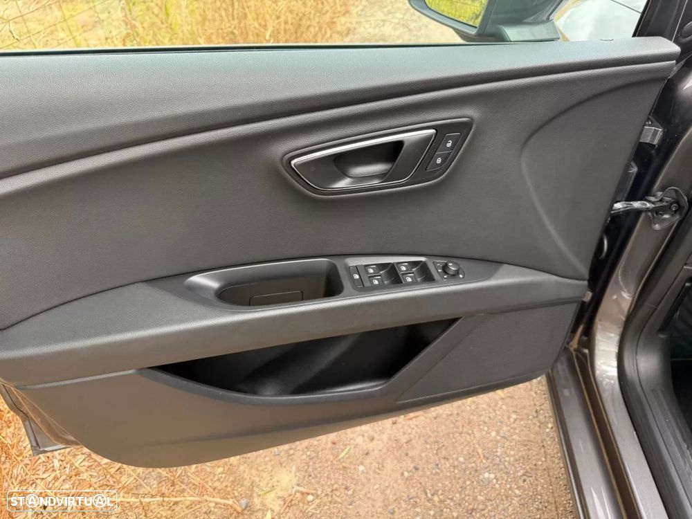 SEAT Leon ST 2.0 TDI DSG Style Edition - 38