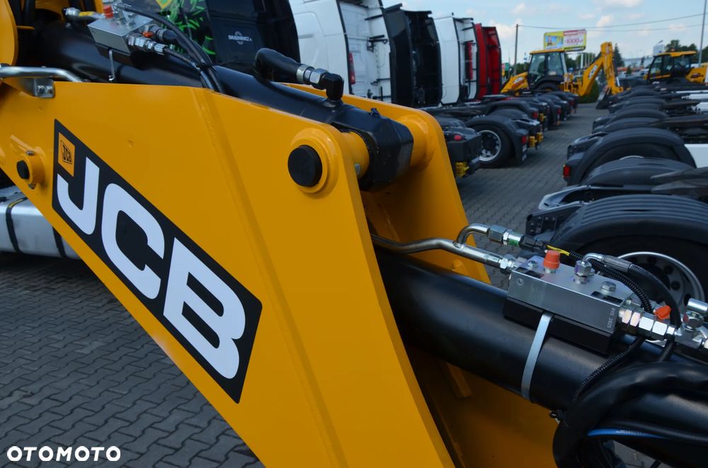 JCB 3CX PLUS 2026r / SILNIK 4,8L 109km / 172 mth ! / KLIMA / SZYBKOZŁĄCZE / DWUKIERUNKOWA INSTALACJA / 20" / ZAMEK / 9012 - 5