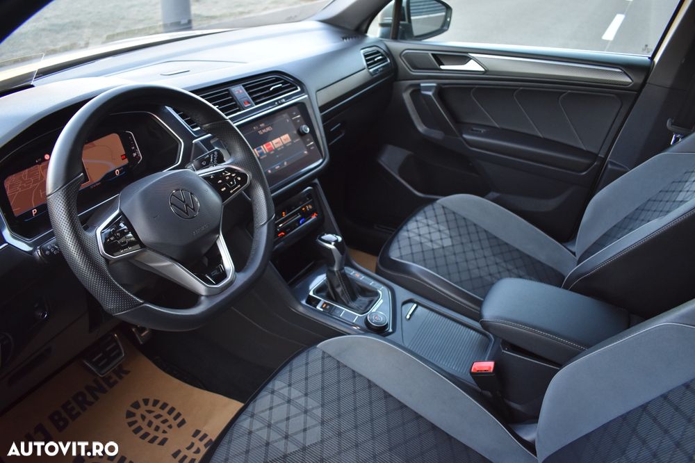 Volkswagen Tiguan 2.0 TDI SCR 4MOTION DSG R-Line - 25
