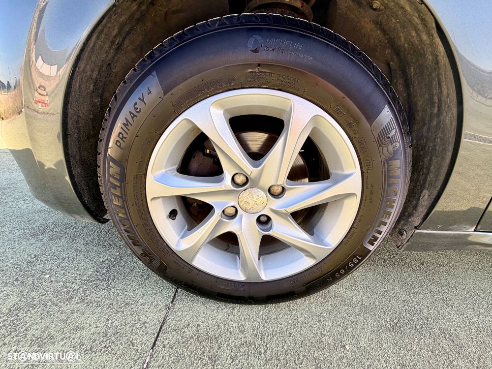 Peugeot 208 1.2 PureTech Style - 10
