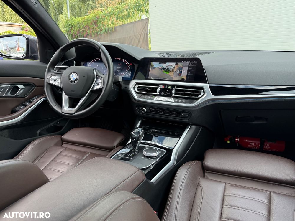 BMW Seria 3 330e Aut. Sport Line - 13