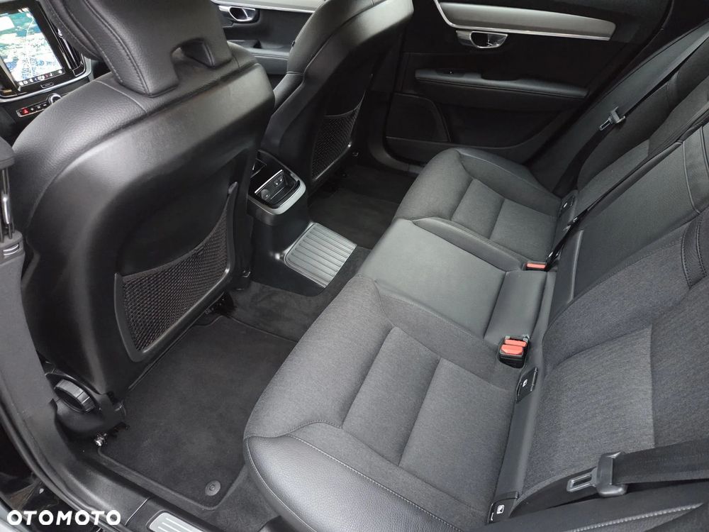Volvo V90 T6 AWD Plug-In Hybrid Inscription Expression - 9